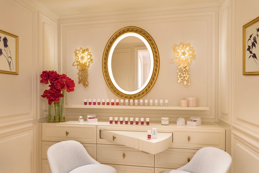 Haute Coutune Applique SPA Ritz