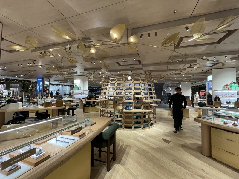 Liane de feuillage XXL lumineuse Printemps Horlogerie Haussmann 