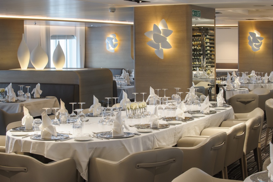 Appliques Galets restaurant Le Ponant design contemporain